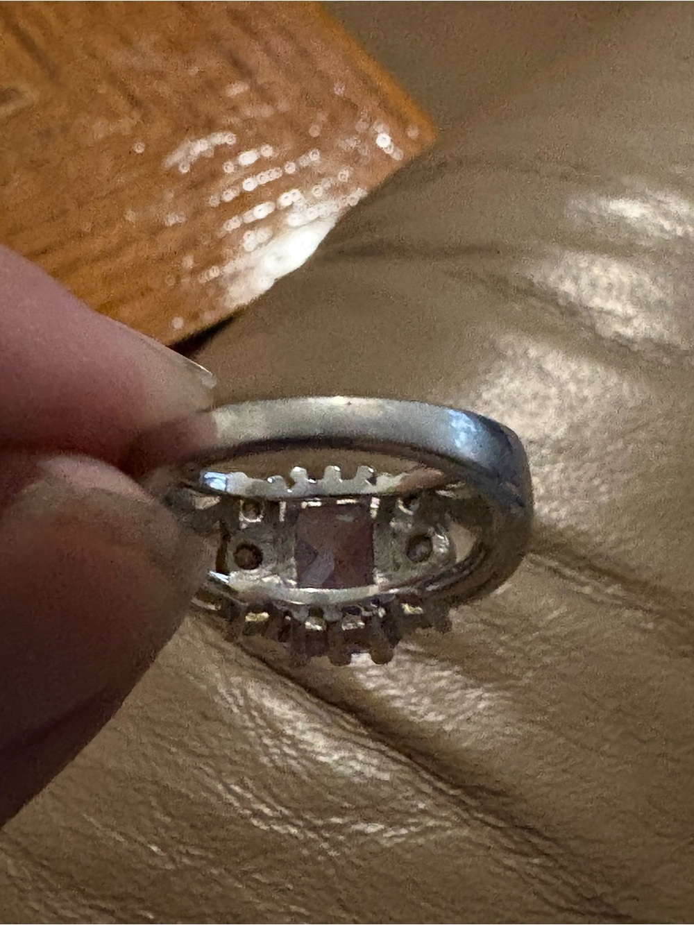 Platinum Ring with amethyst Center Stone - Picture 3 of 3